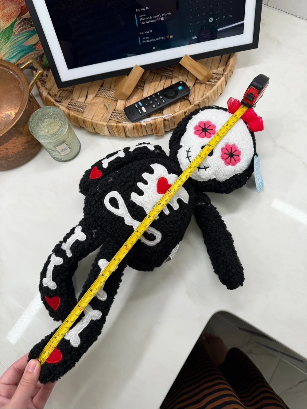 DIA DE LOS MUERTOS Plush Self Sitter Girl Skeleton - Flower Crown - NWT